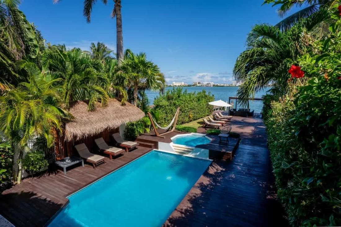 Villa Pok Ta Pok - 5BR - Waterfront Private Pool