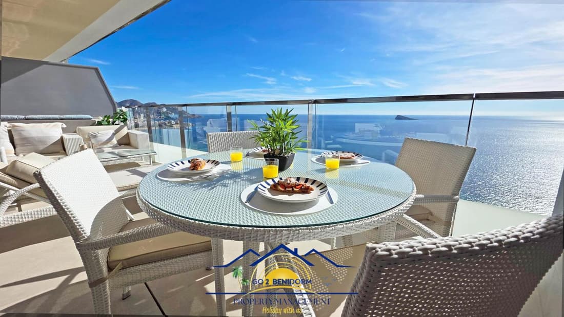 Oceanview at Sunset Sailors