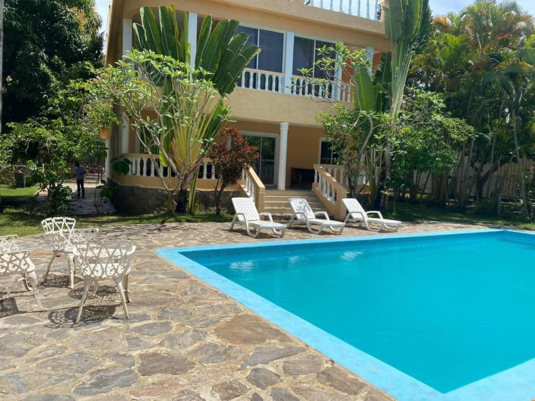 4 bedroom villa, private pool, ocean view, security