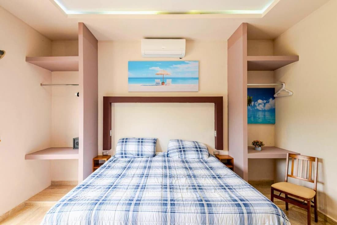 Habitación 1 Cama King, Tulum Country Home, con Muelle de Pesca, Club de Playa, Alberca, Cenote y Campo de Golf, Contrata Day Pass Bahia Principe