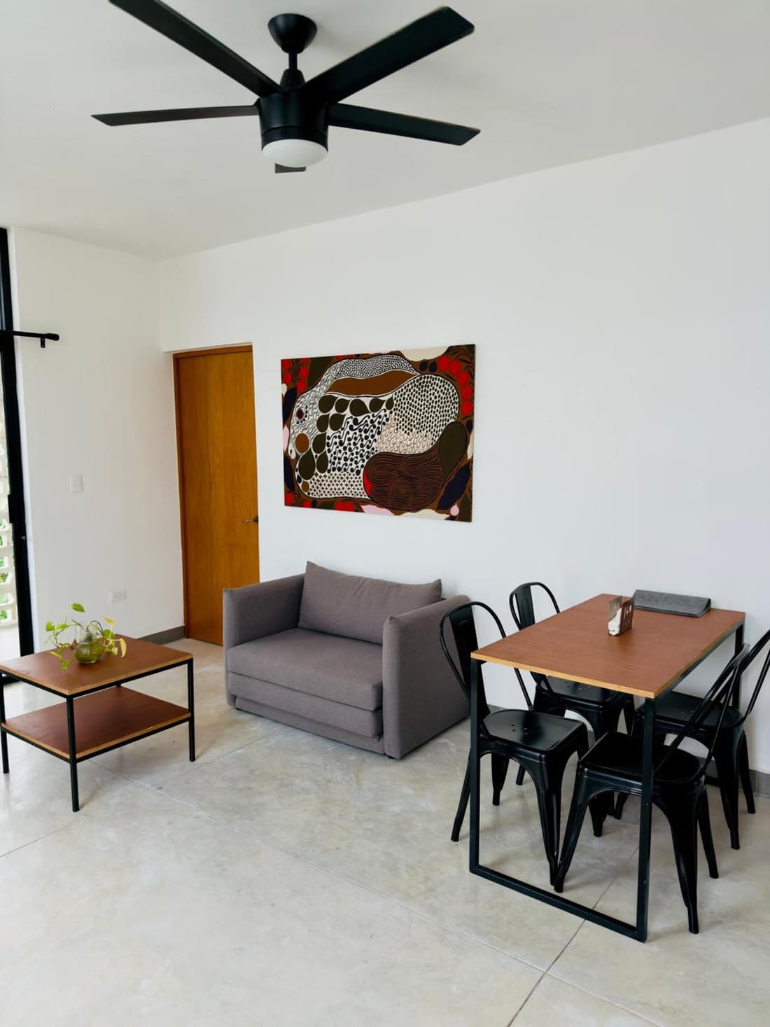 Casa Lluavi - Titania
