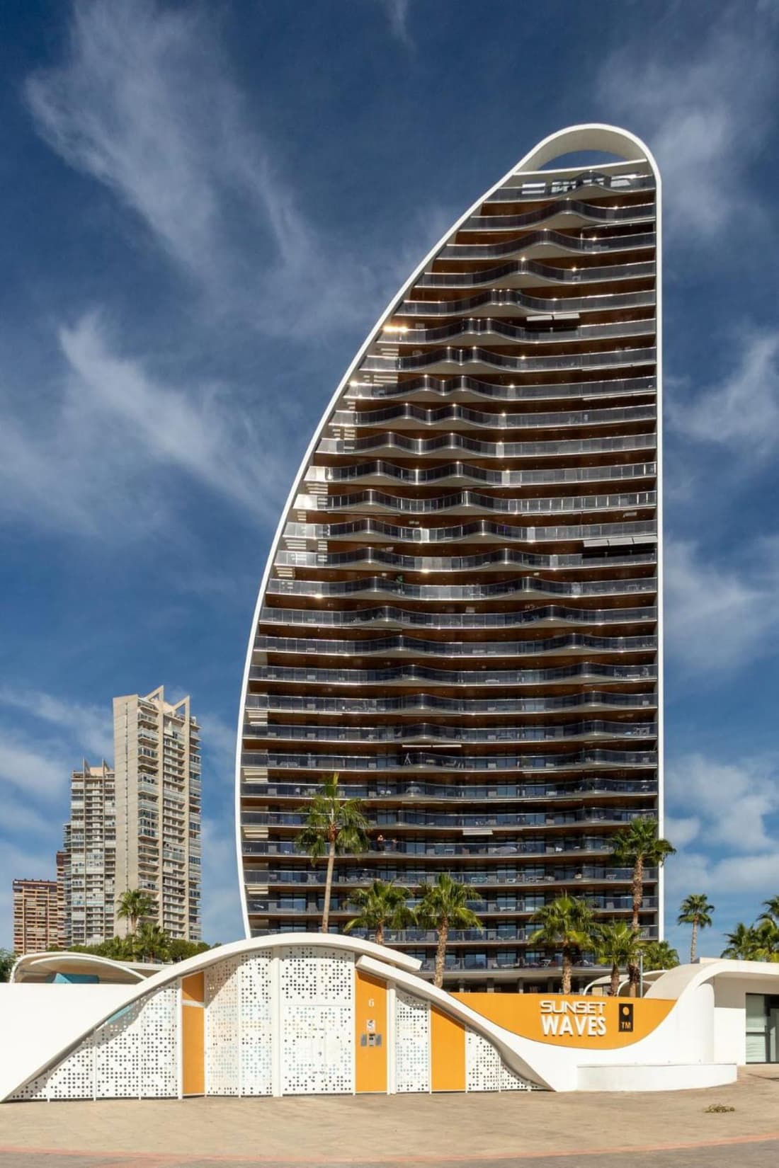 Sanset Waves with a sea view!