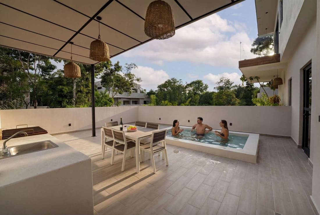 6BR Luxury Villa Perla with 2 Pools & Game Room