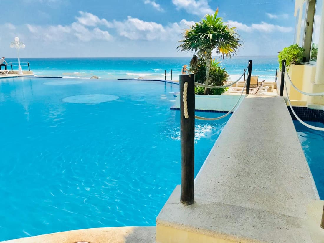 Beach and Ocean Front Apartments Cancun