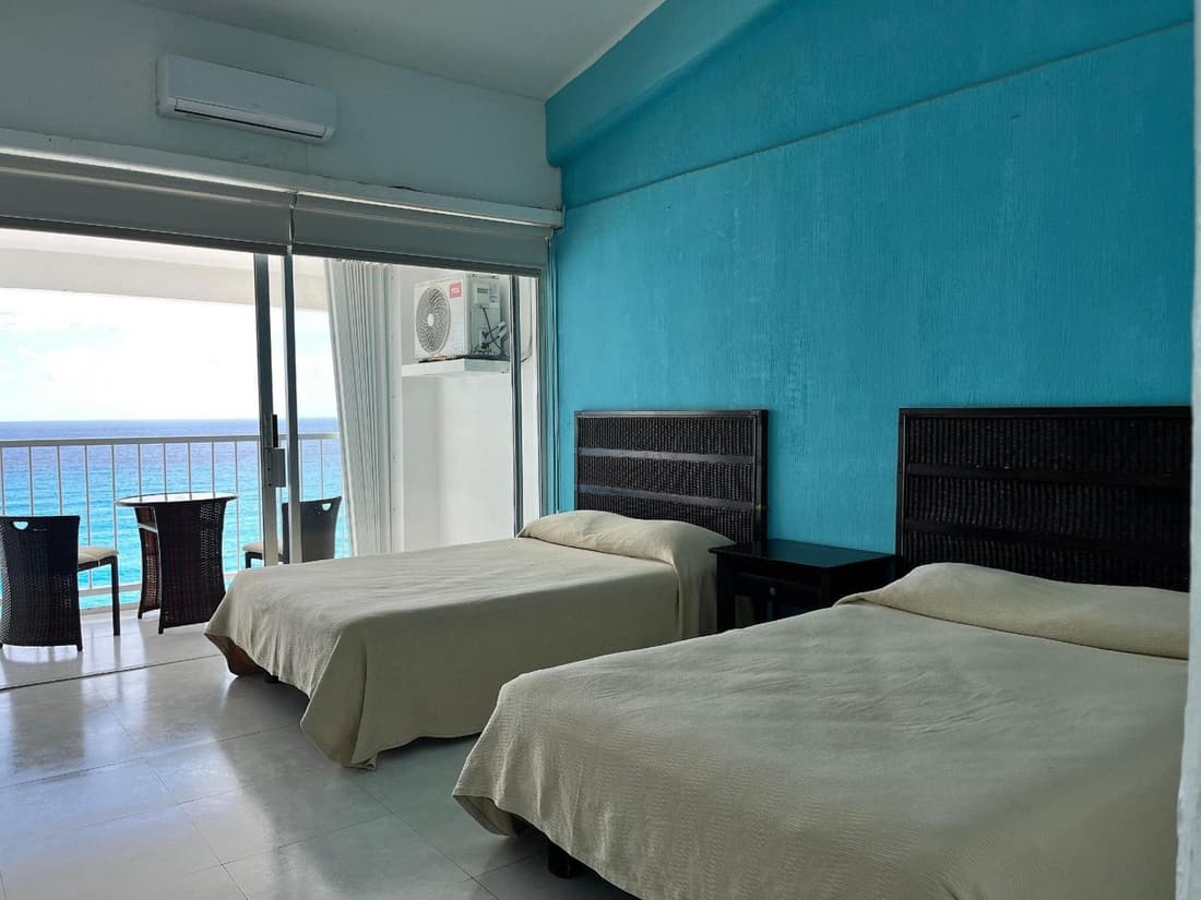 Beautiful Beach Front Pent House in Cancun!!!