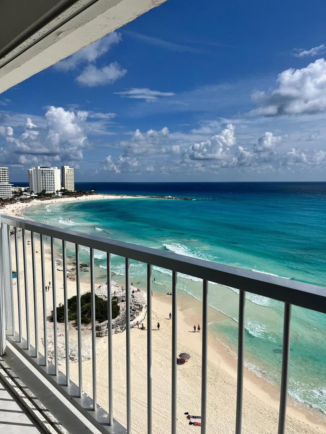 Beautiful Beach Front Pent House in Cancun!!!