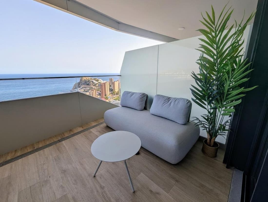 Seaside View High-Floor Apartment - Benidorm Beach