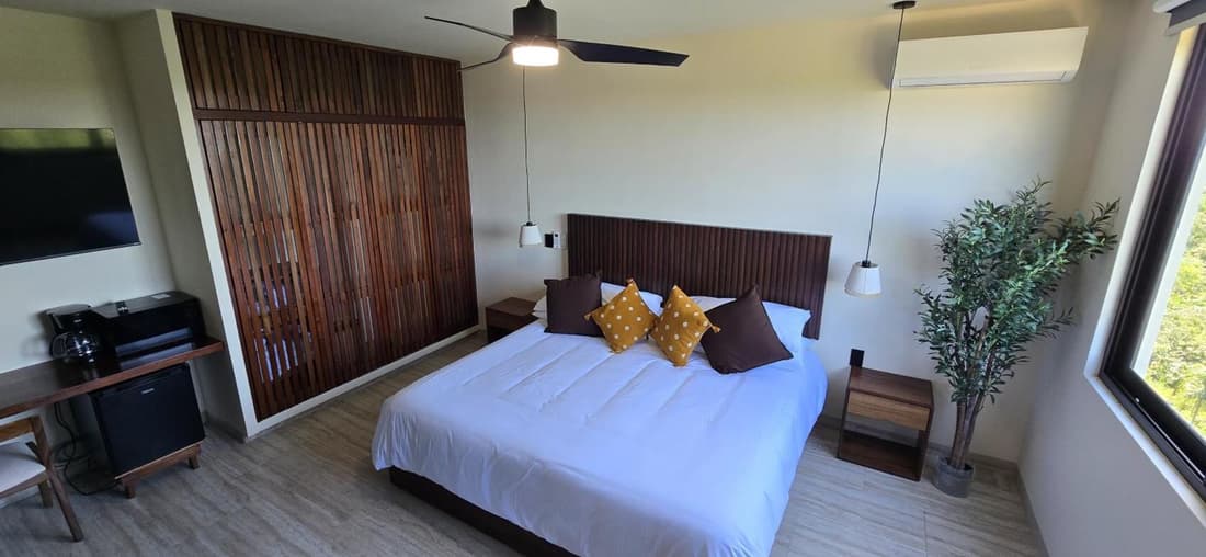 Luxury 2 Bd Roof Top Private Pool - Jungle View