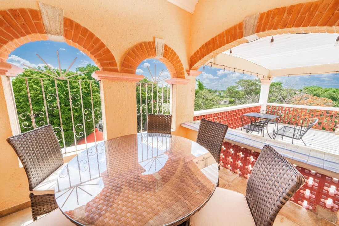 5 Bedroom Luxury Villa with Private Pool and Security - fits 12