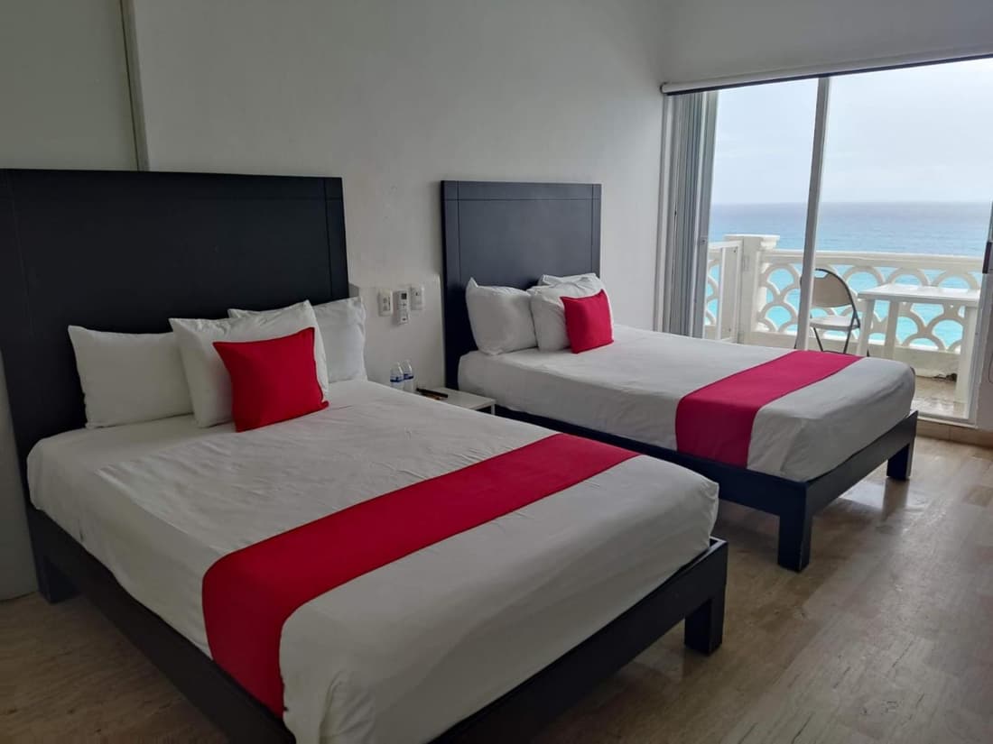 Cancún plaza vista al mar