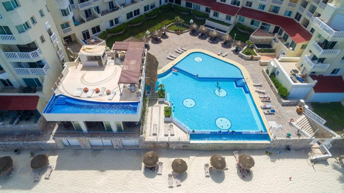 Cancún plaza vista al mar