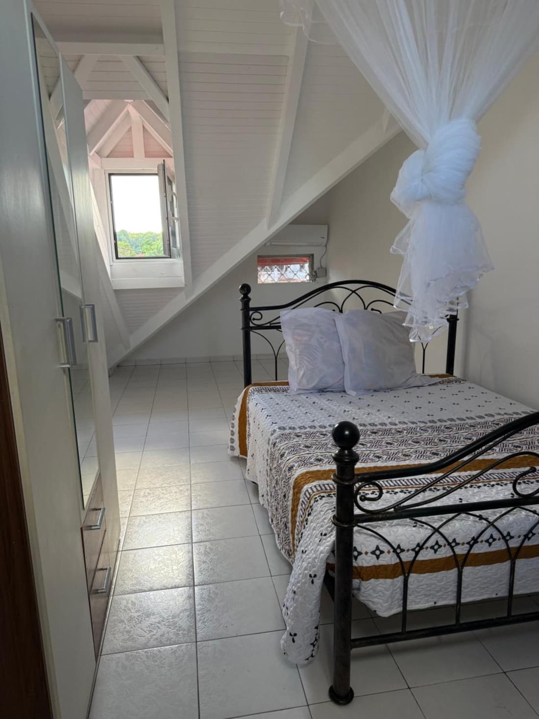 T3 cosy haut de villa