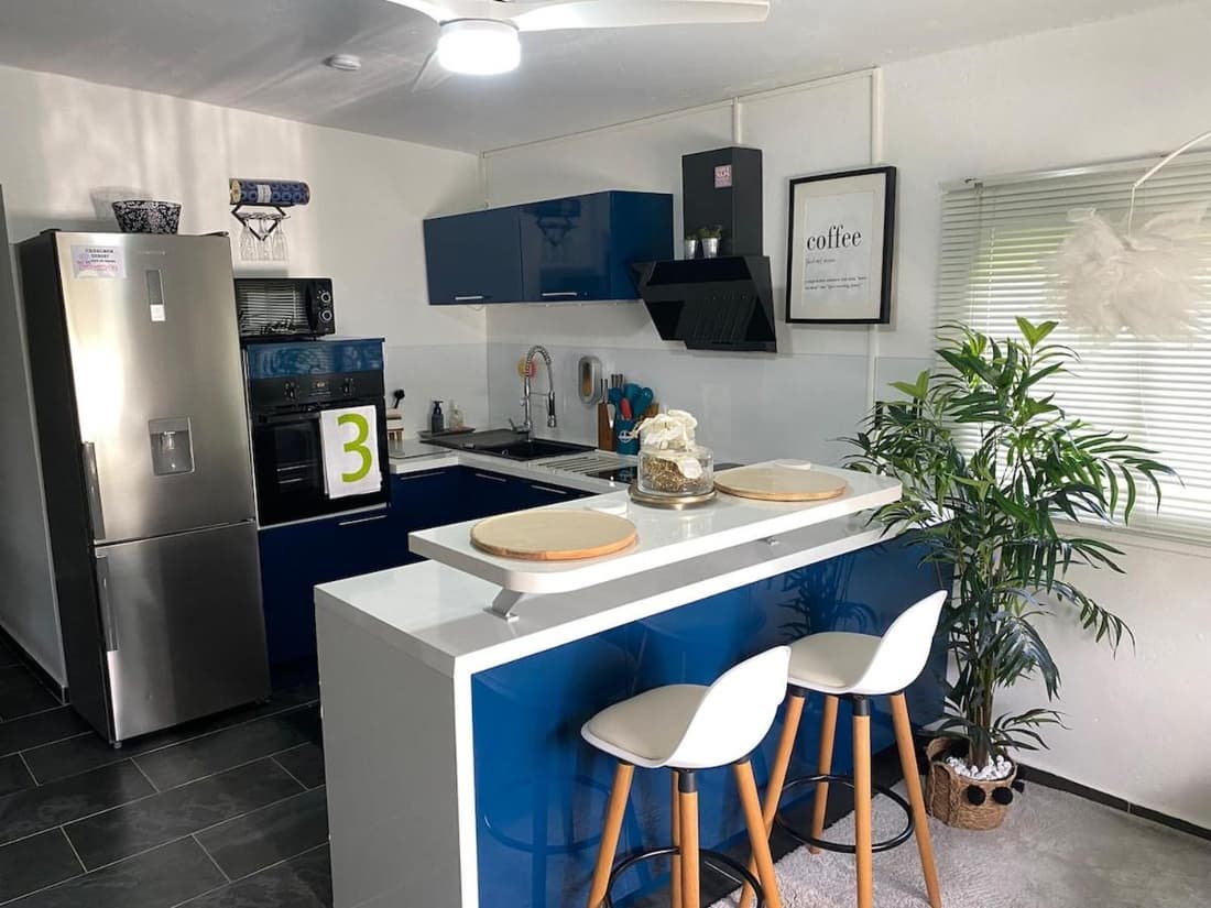Relaxation guaranteed, equipped and cozy studio, sea view