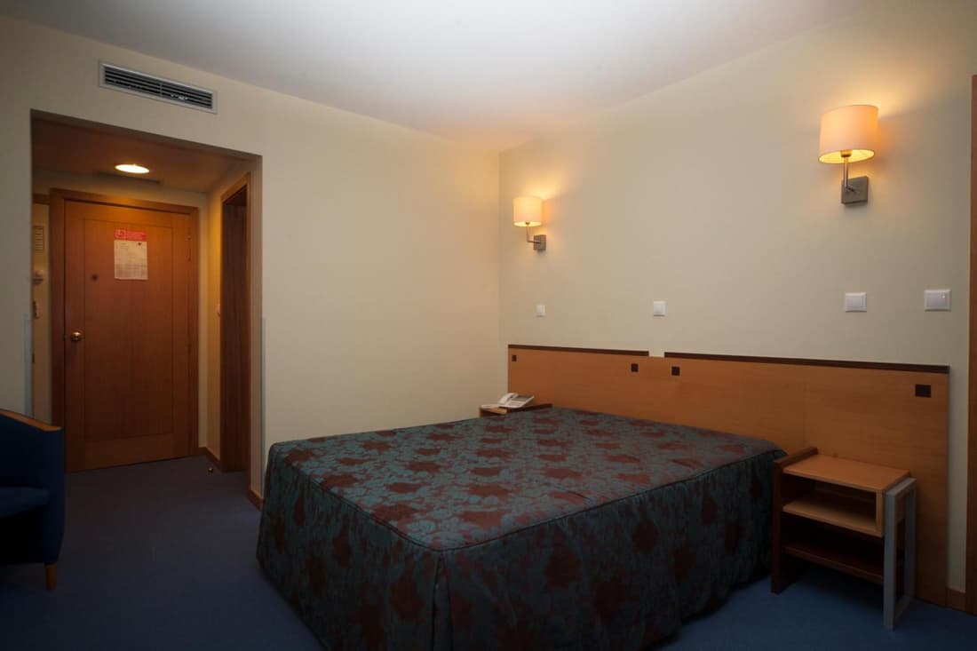Hotel Feira Pedra Bela