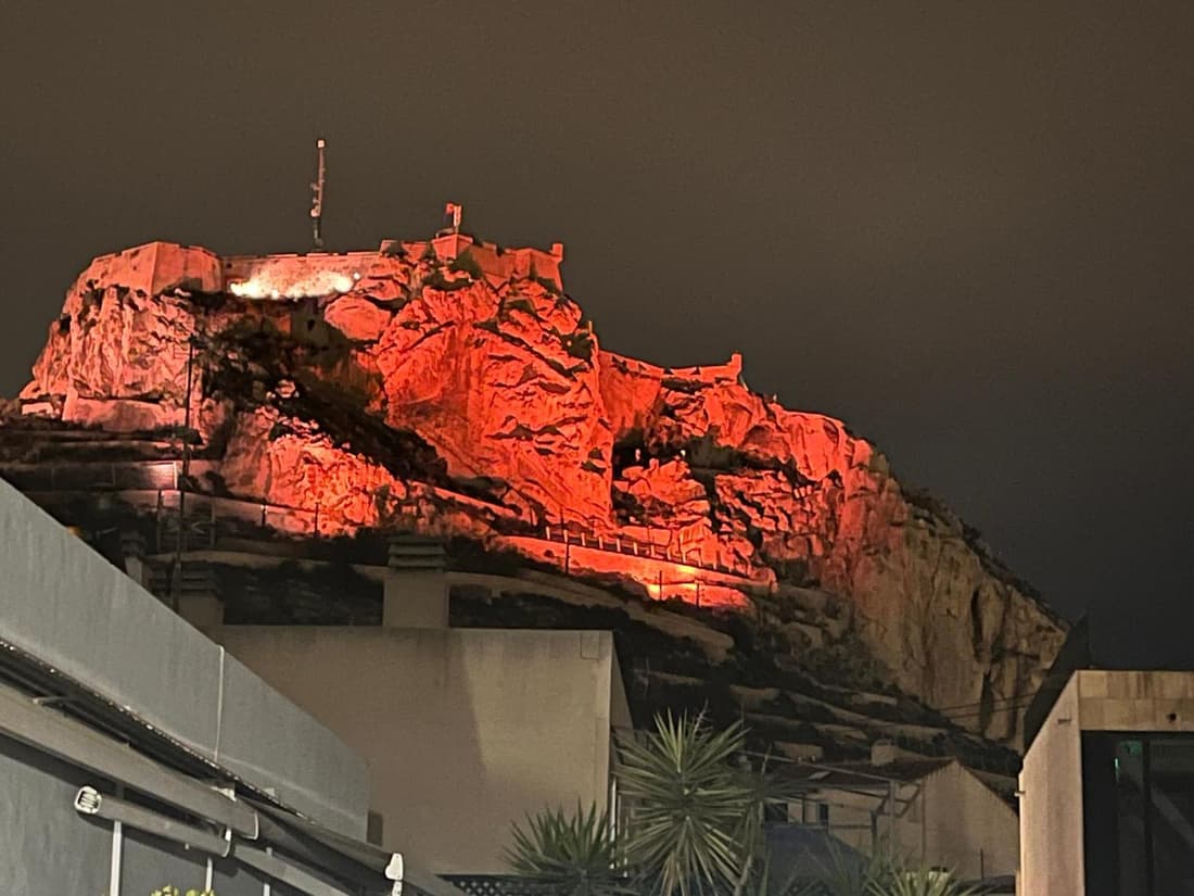 -Saint Thomas- Alicante Old Town