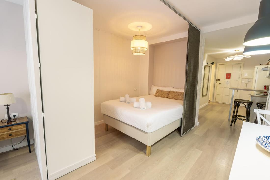 Bright loft city centre by United Renters