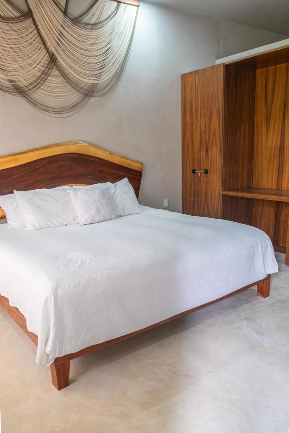 Jungle PH Private Rooftop & Plunge Pool AC WIFI
