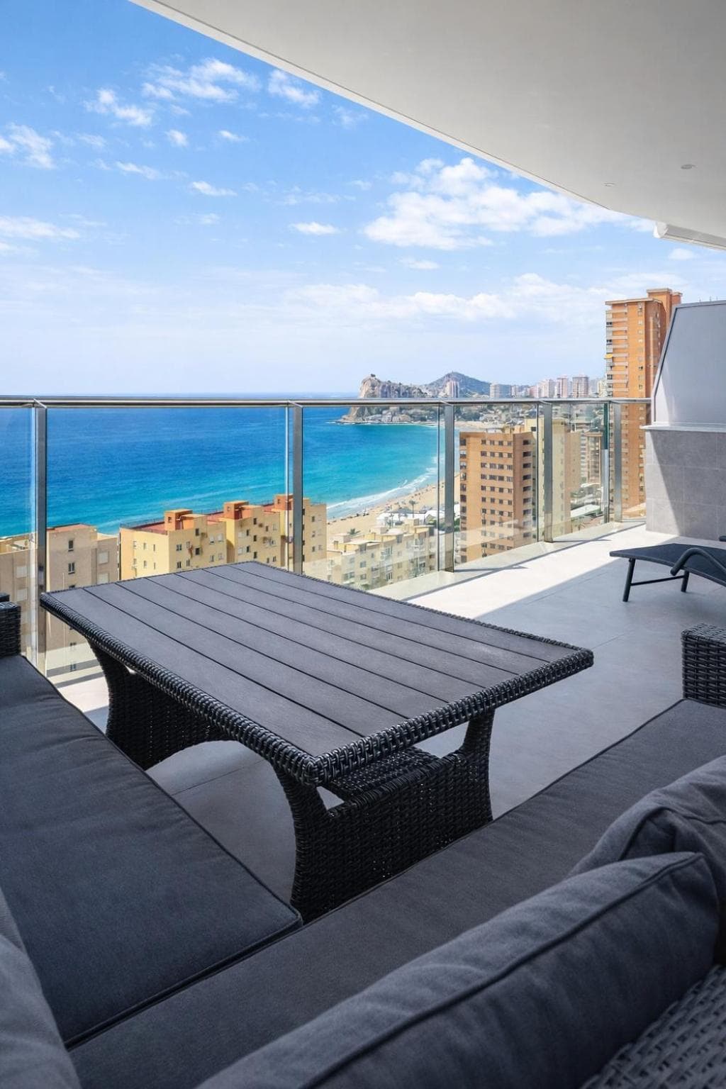 Apartment Leon - Vista al Mar - Sunset Cliffs Benidorm