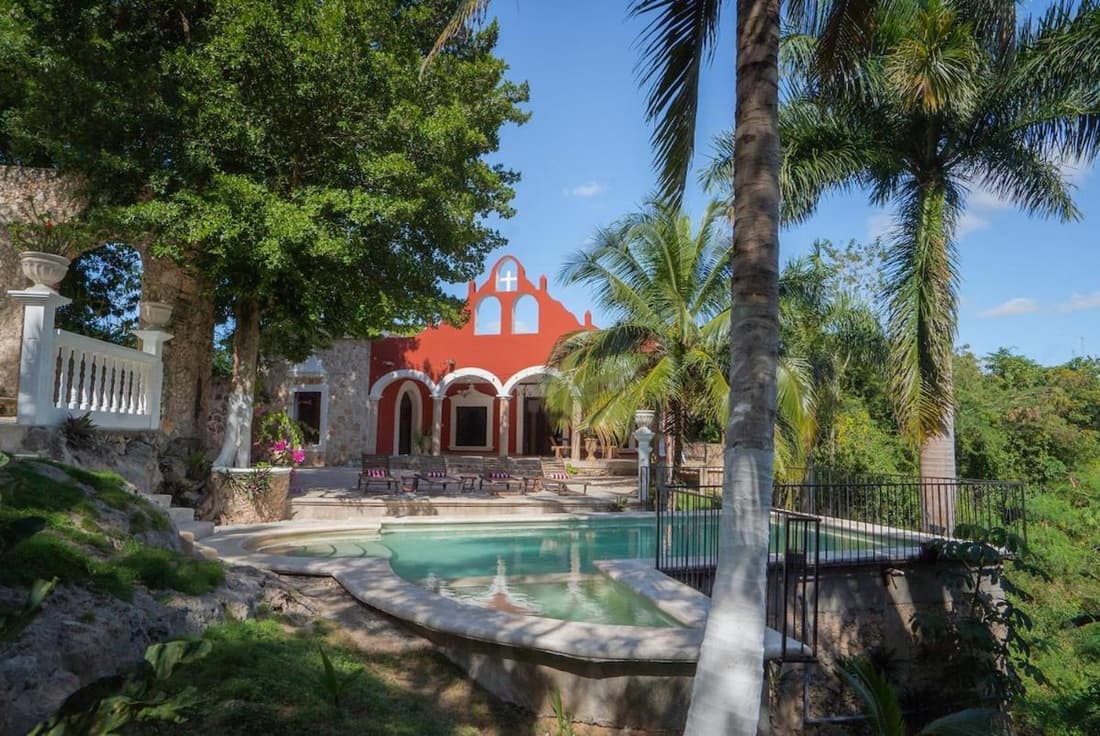 Hacienda Beek - Boutique Villa Near Valladolid