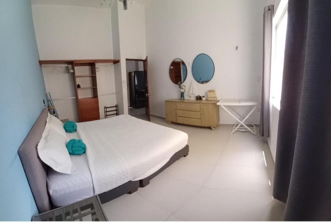 Nautica Apartment-4 guests and shared pool