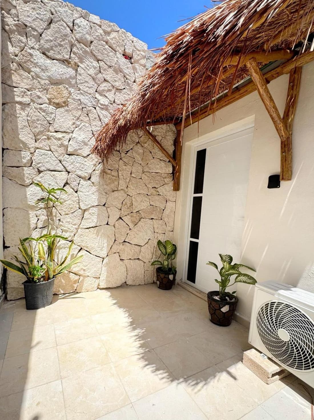 Casa Roca II
