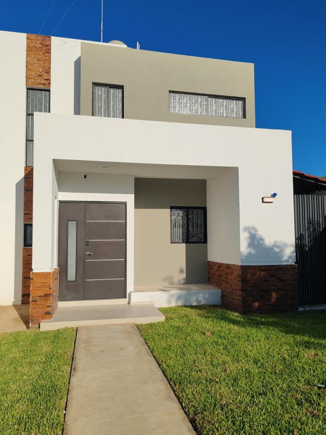 Casa Havana Mid