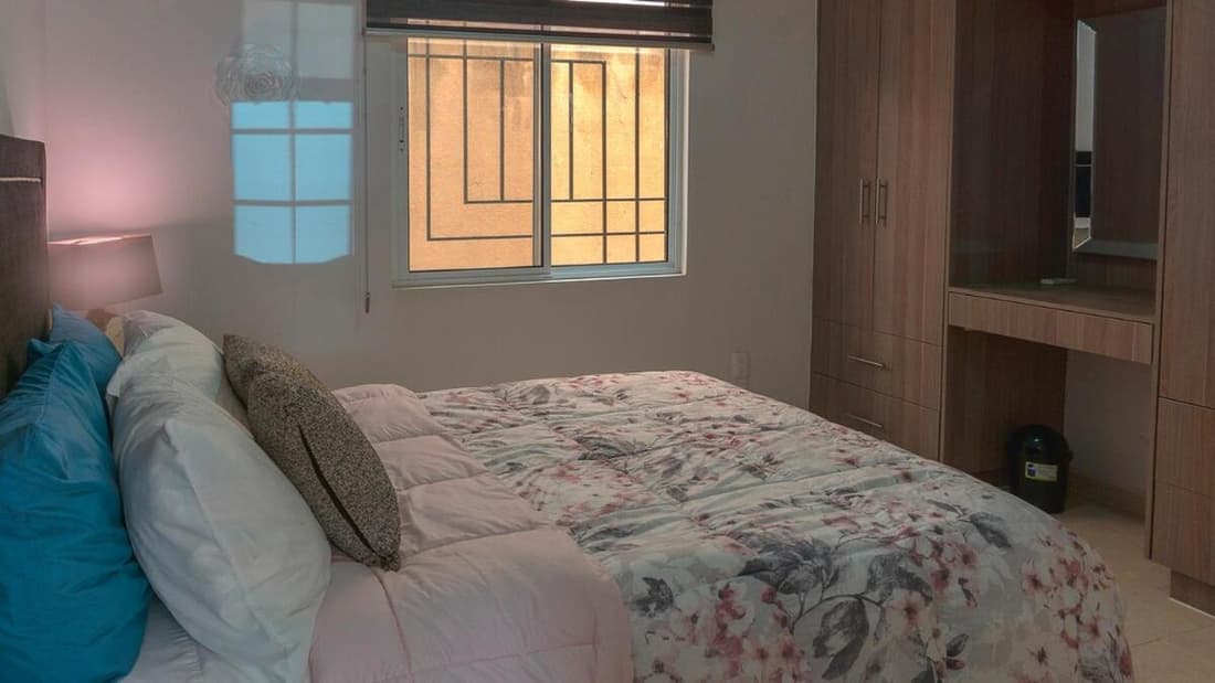 PIA01 Beautiful 3-Bedroom Apartment
