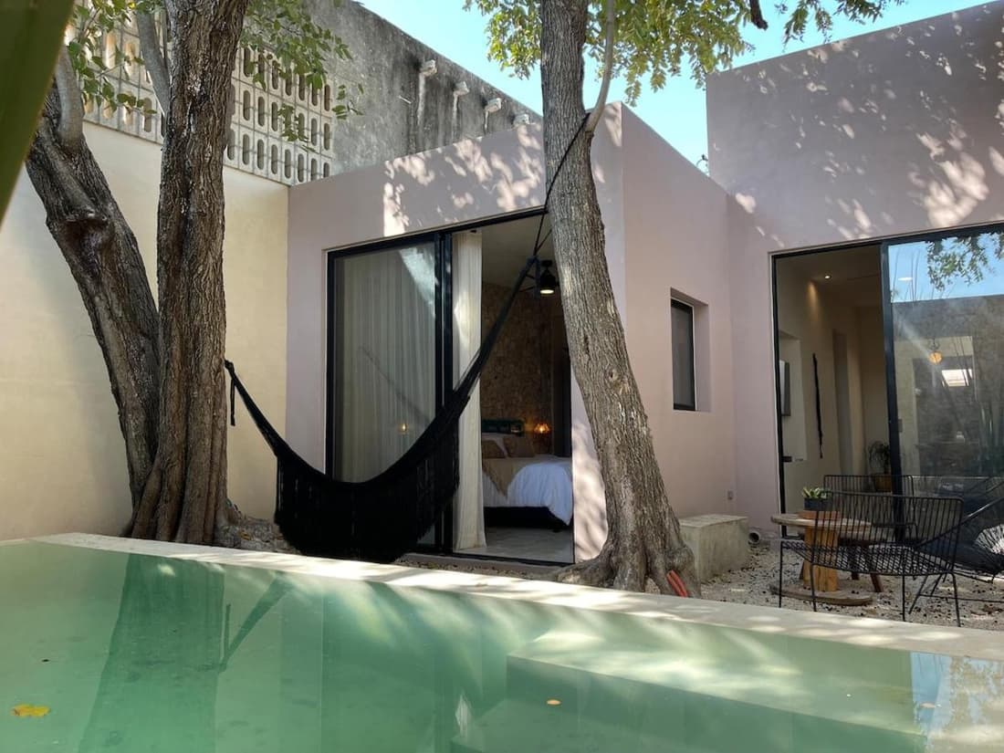 Stylish Escape in Mérida Centro, Vibrant Nightlife Nearby