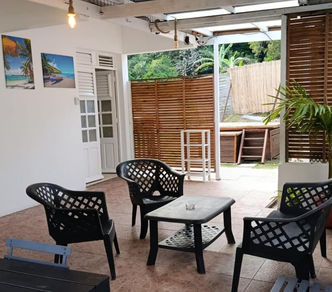 Maison paisible avec grande terrasse et spa