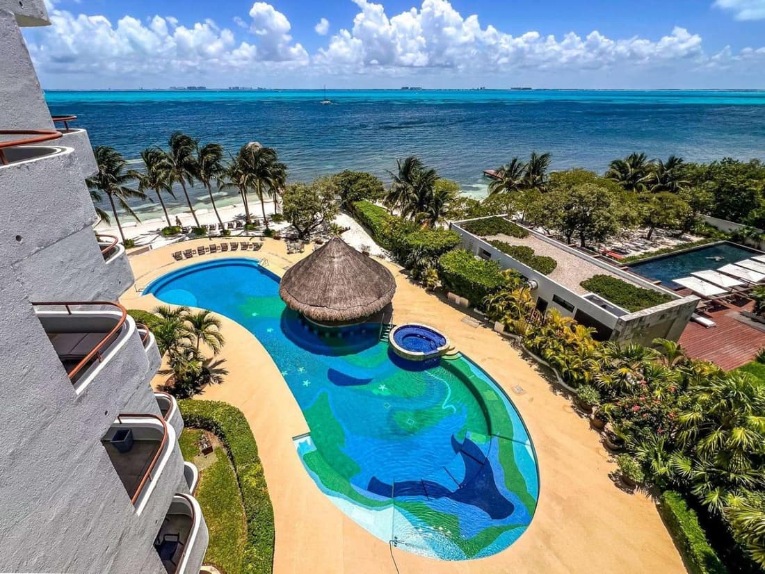 Isla Condo 403 Oceanfront Puerta al Mar Isla Mujeres