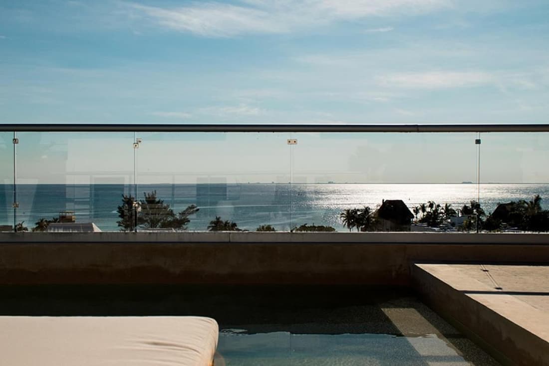 2BR Oasis w Rooftop Pool & Ocean View - Apartment
