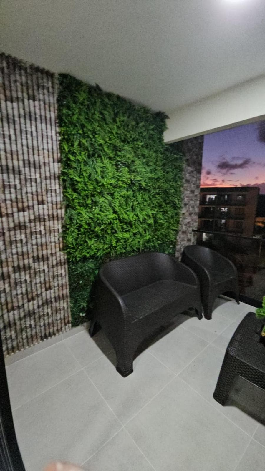Modern Apartment Near Airport & Beach