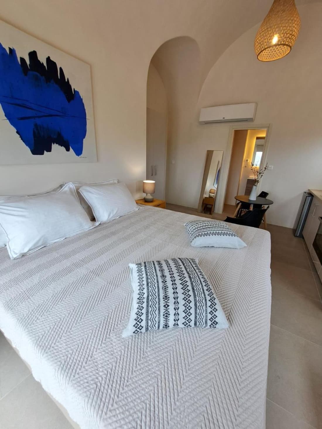 Apeiron Akrotiri - Apeiron Hotels