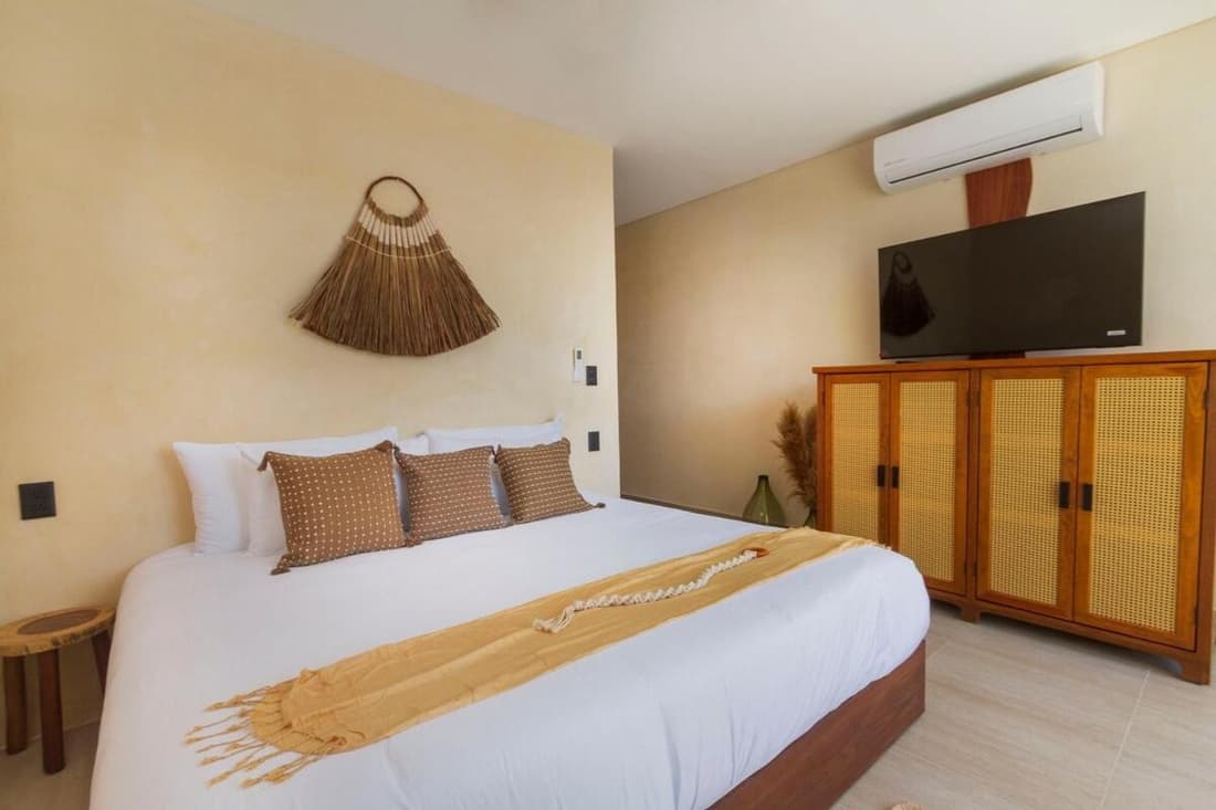 2 Bdm Each With a Private Pool, at Elements