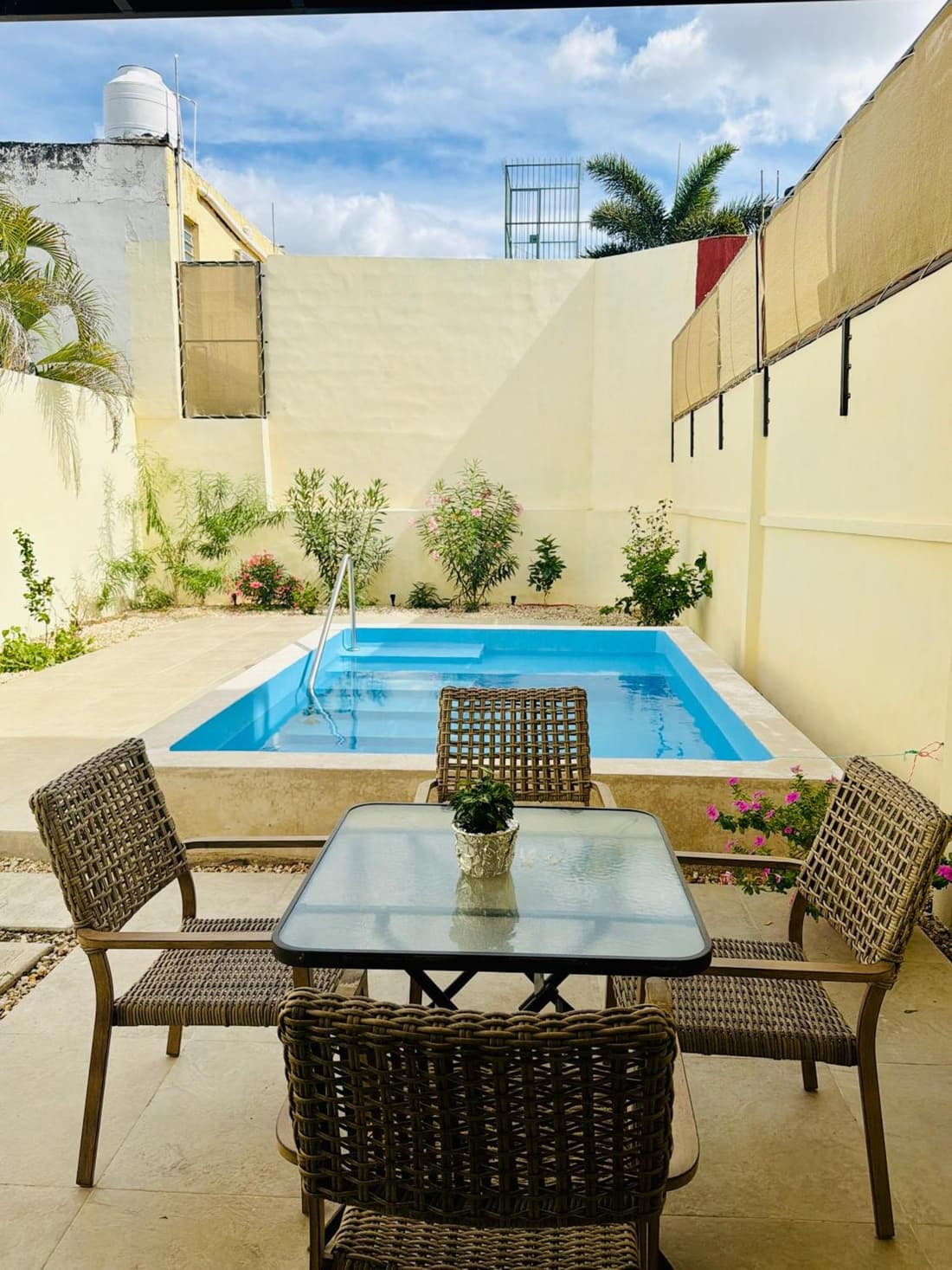 Casa Perez - House with pool in the center