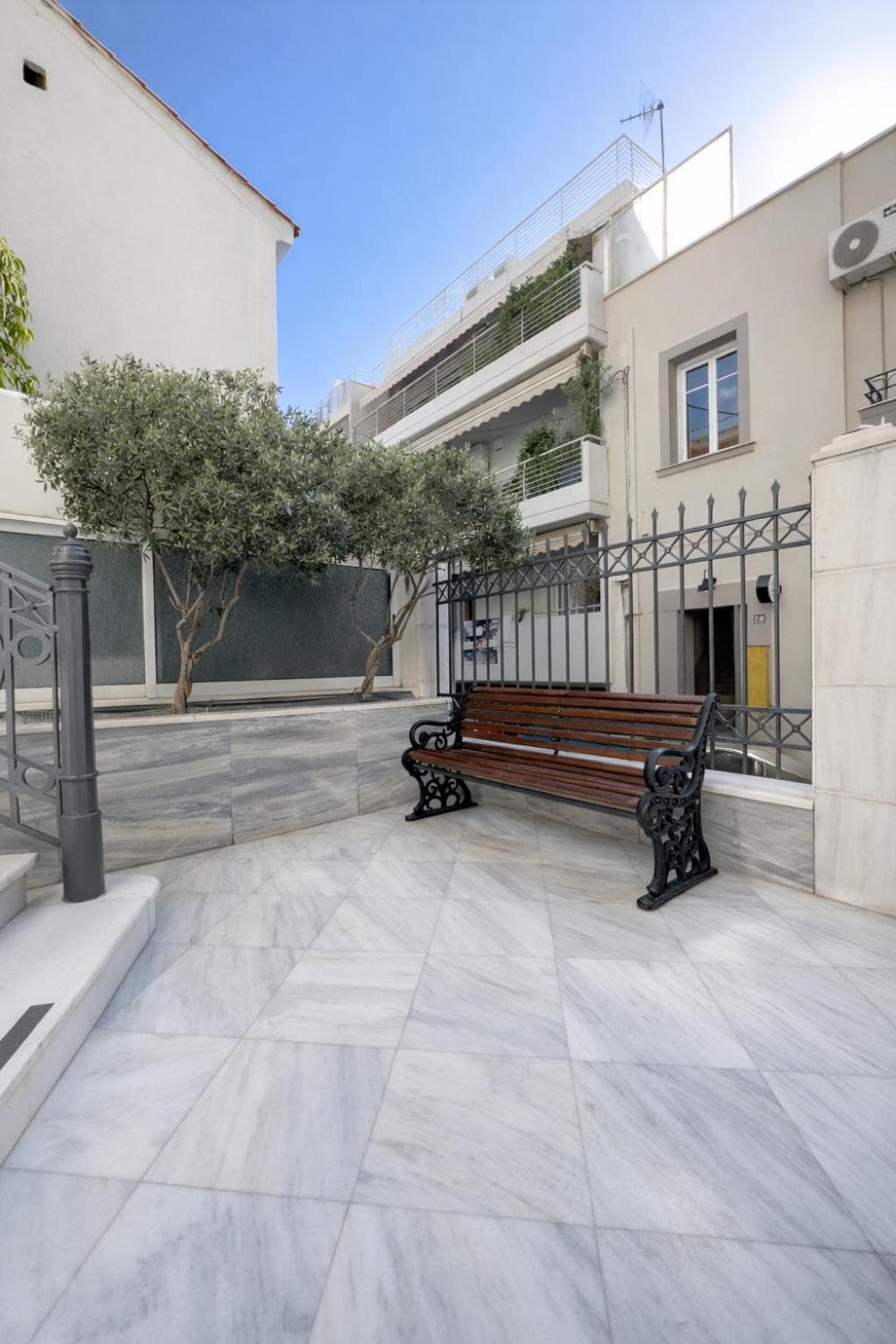 NOHO Boutique Koukaki , premium living