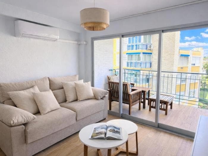 Apartamento Renovado con estilo en Poniente