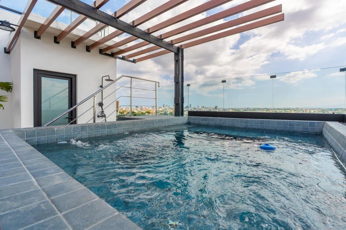 Moderno apartamento con jacuzzi y gimnasio
