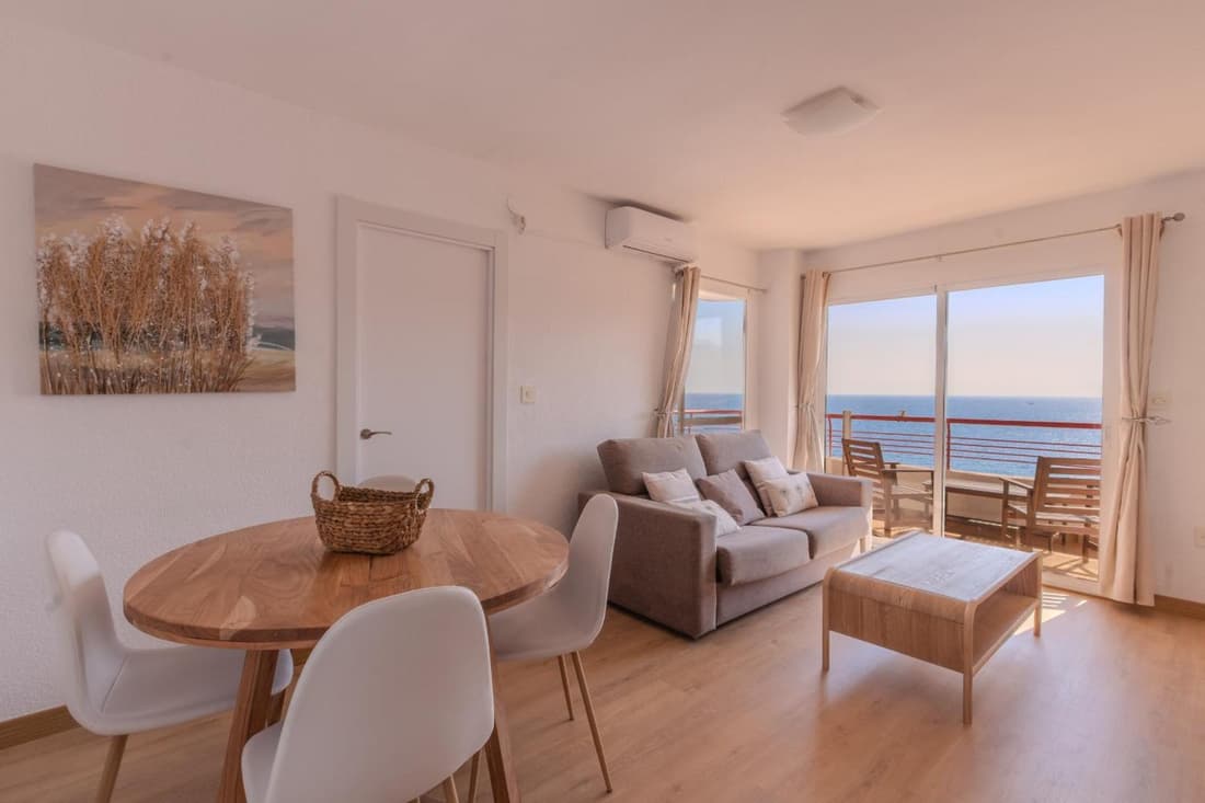 Ocean-view apartment in Finestrat