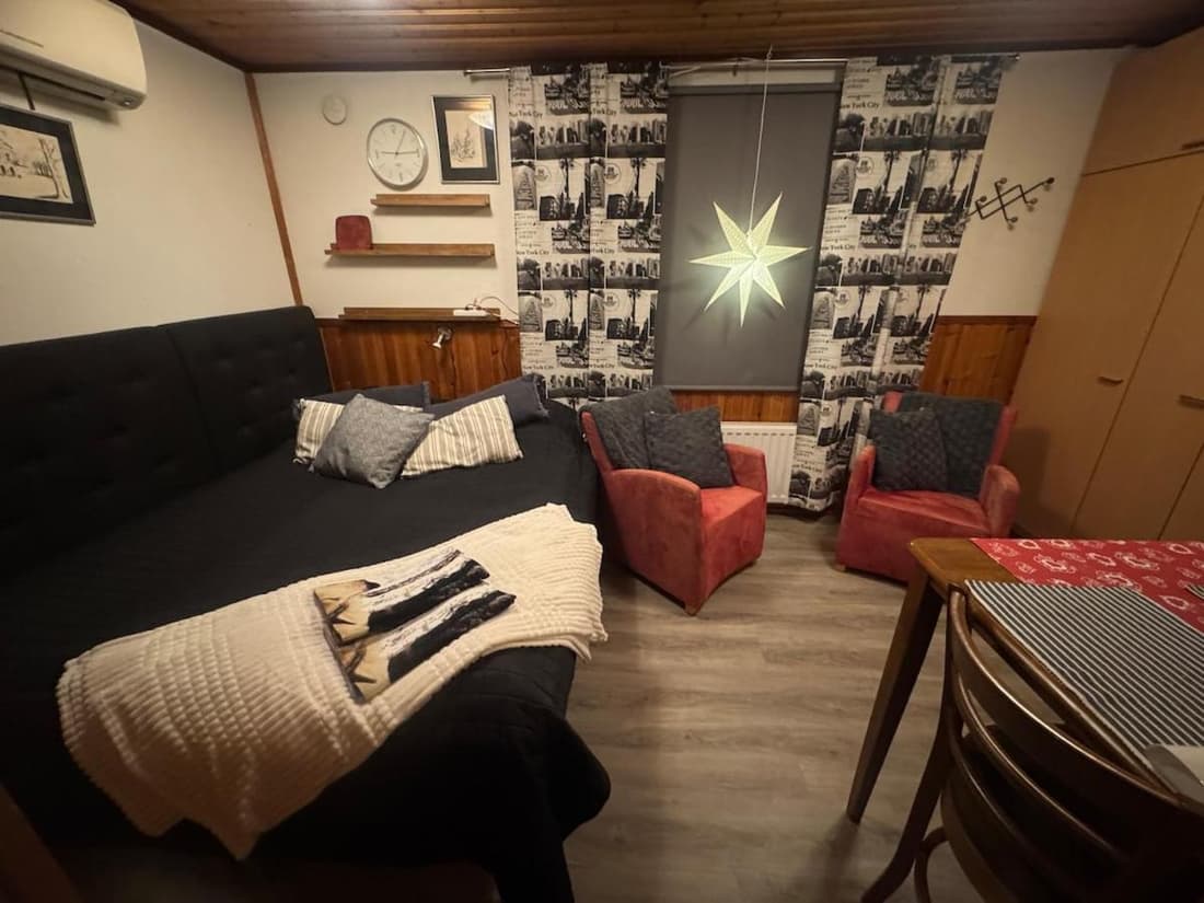 Santas Riverside Apartment 1