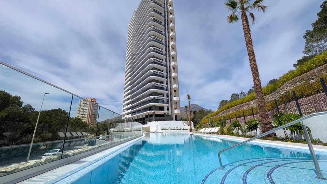 EAGLE TOWER blue sky apartment