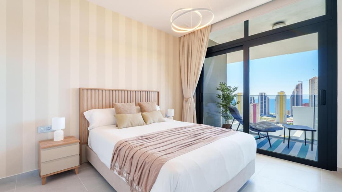 EAGLE TOWER sea view apartment