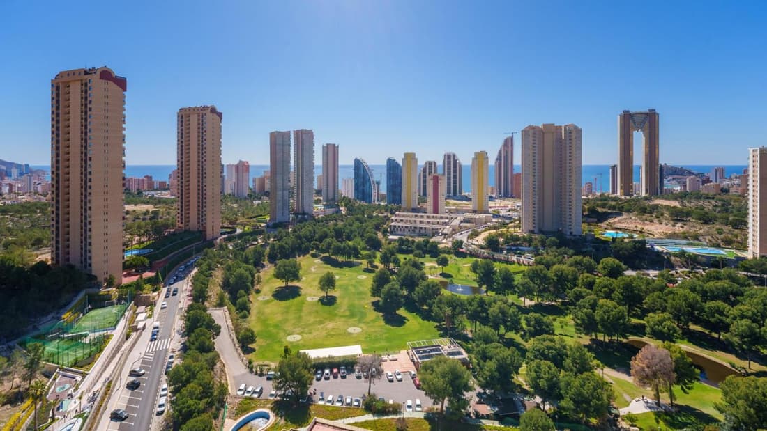 EAGLE TOWER sea view apartment