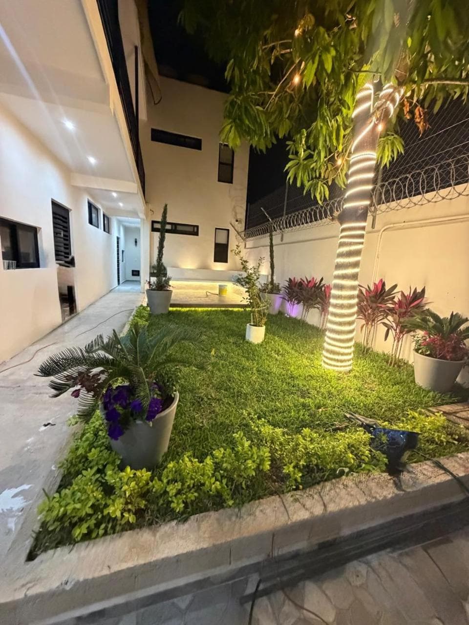 Vallehermoso 2, Independent Apartment