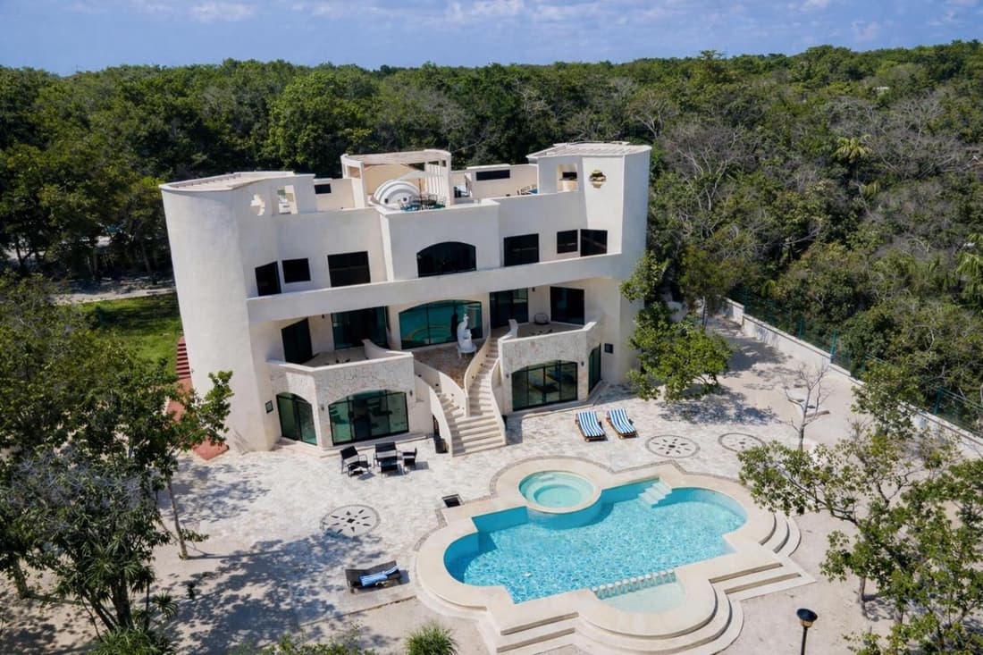 CISNE Luxury House
