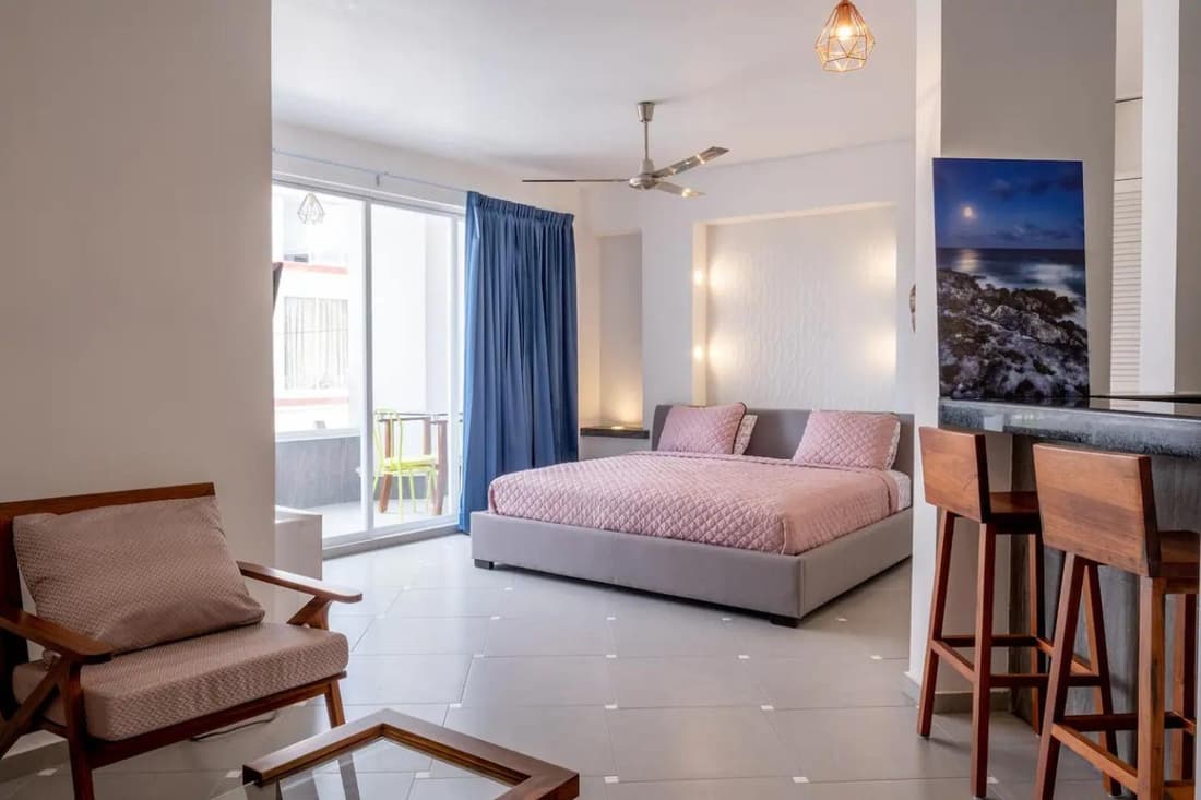 Studio centrico con terraza