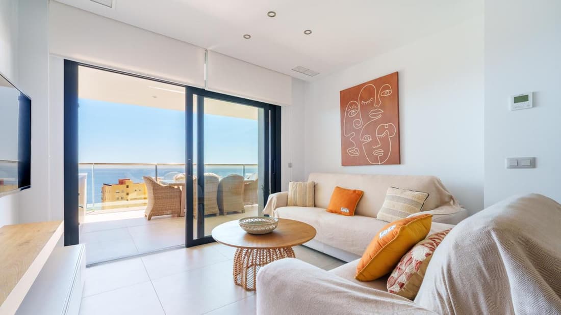 SUNSET CLIFFS elegant apartment