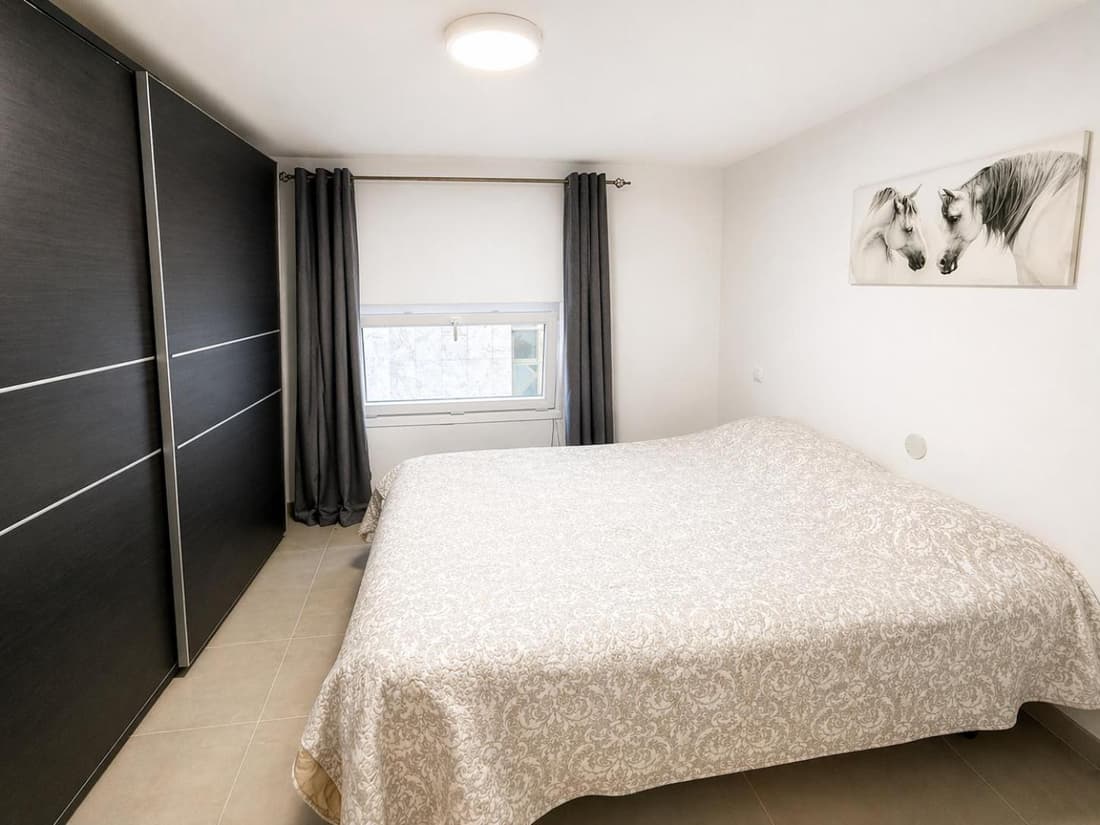 Esperanza 10 - Newly Renovated 2BR, Central Alicante