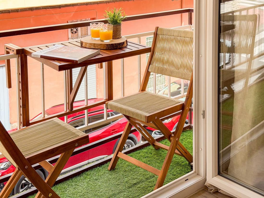 Modern 2 bedroom apartment close to city center
