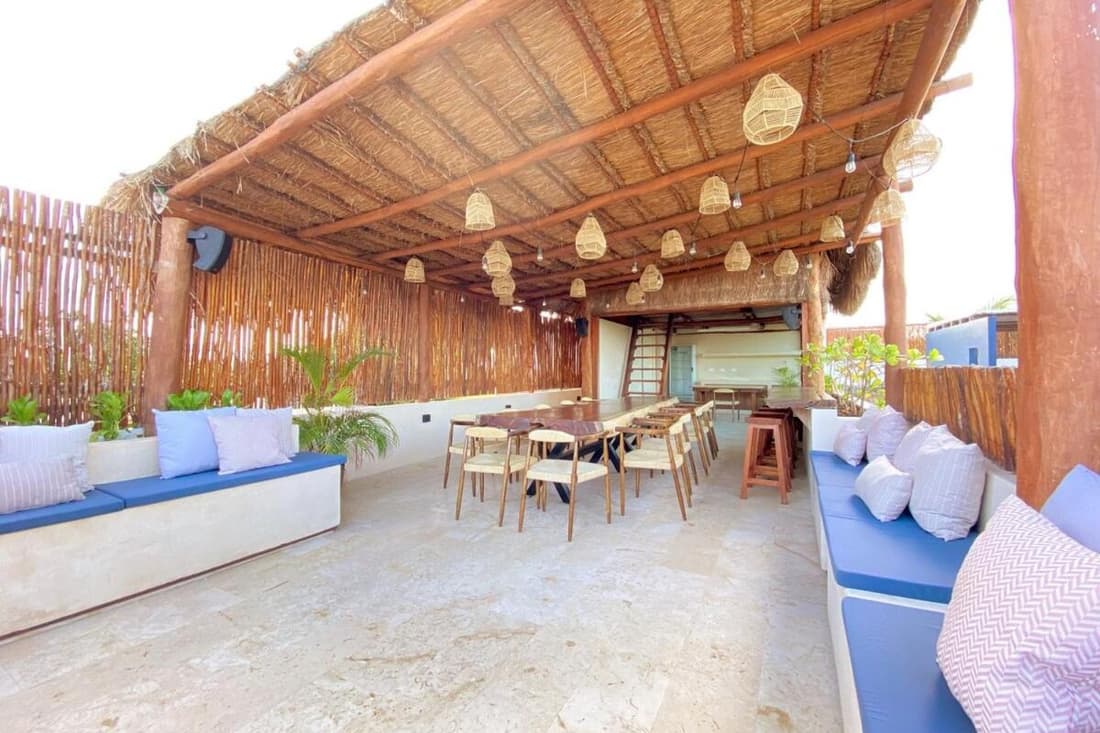 Villa Caribena, Breakfast and Concierge